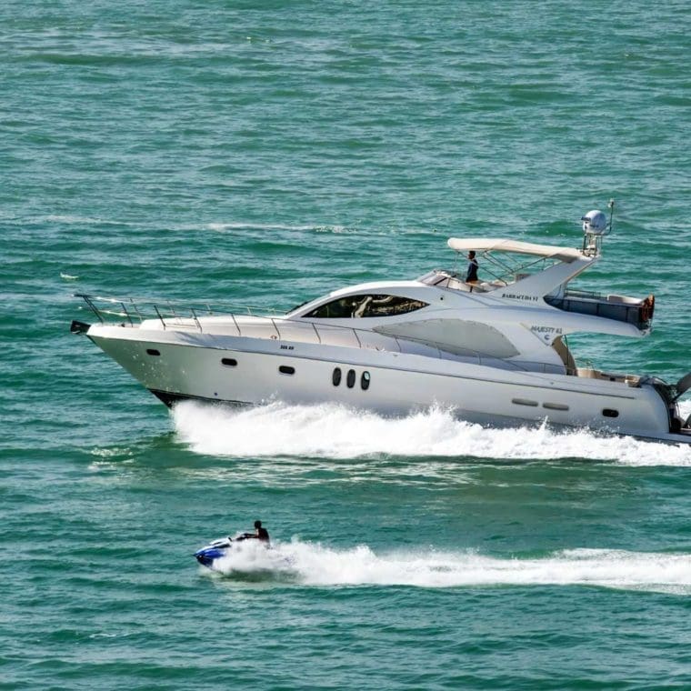 action boat jetski leisure 625418 scaled 1